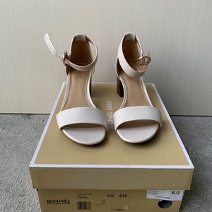 Michael Kors Lena flex mid heels